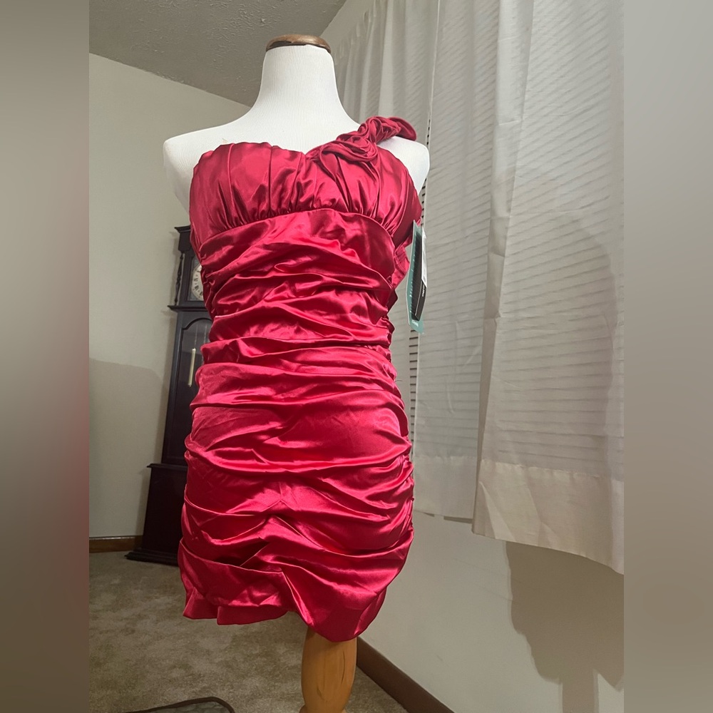 Brand new one shoulder red formal prom dress